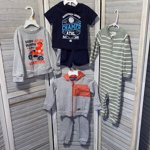 Assortment of kids clothing bundle